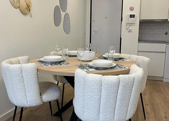 Lägenhet Water Vibesi Views In By Mymoradia *