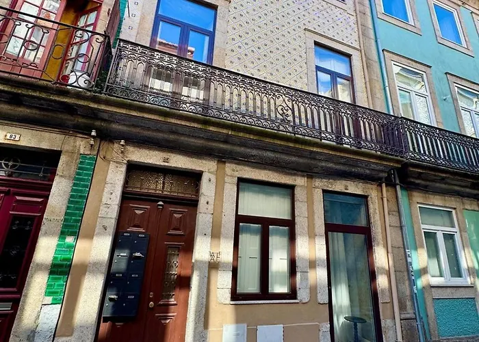 Water Vibesi Views In By Mymoradia * Porto