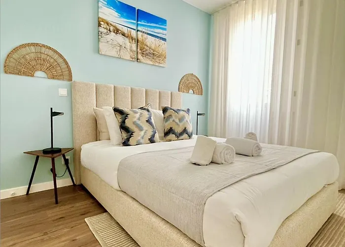 Water Vibesi Views In By Mymoradia * Порту